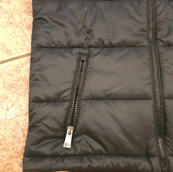 Greyson Black Puffer Vest Xs - Picture 9 of 12